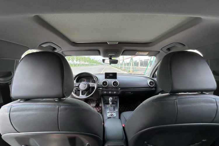 奥迪A3 2020款 Limousine 35 TFSI 时尚型 国VI中控内饰7007