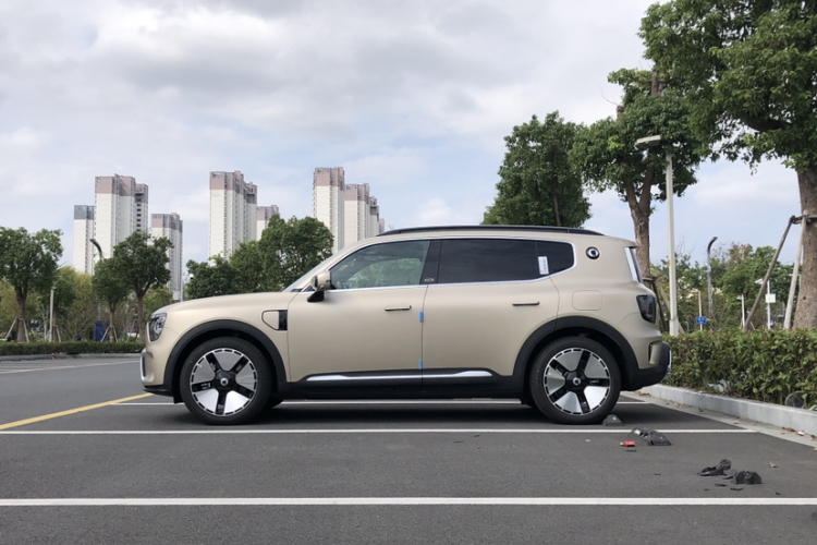 smart精灵#5 2024款 长续航奇旅 豪华版车身外观6009