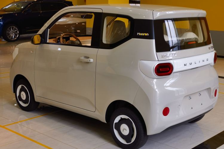 五菱汽车 宏光MINIEV 2024款 第三代 215km 青春版车身外观6002