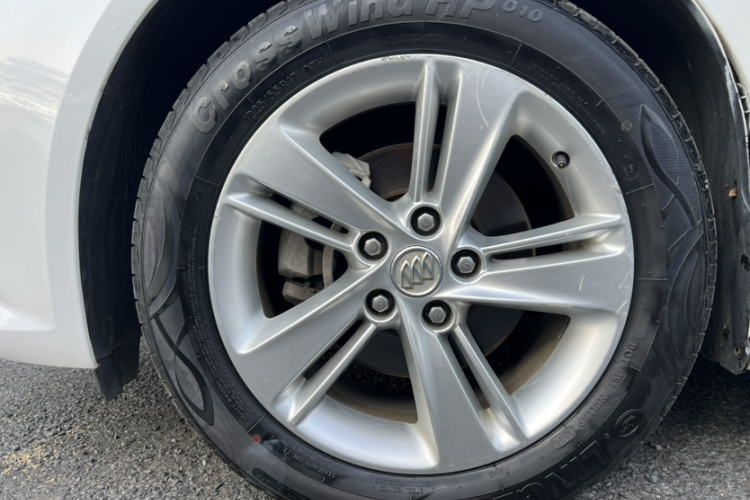 别克 君威 2019款 20T 精英型 国VI车身外观6001