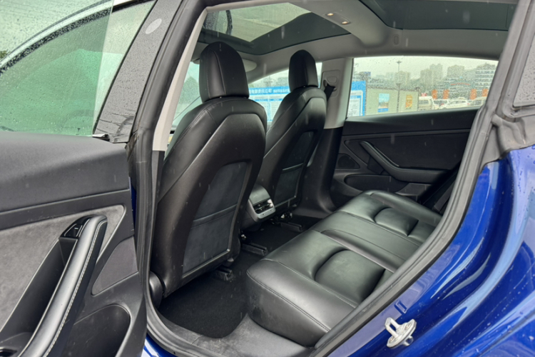 特斯拉 Model 3 2019款 标准续航后驱升级版中控内饰7003