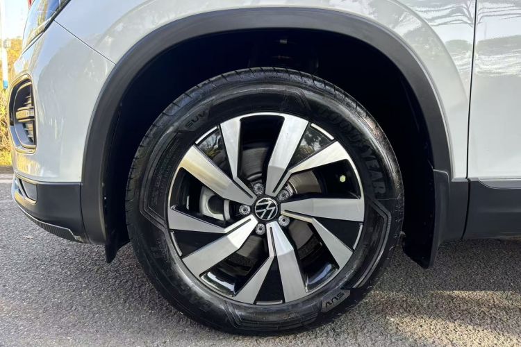 大众 探岳 2021款 330TSI 两驱3周年限量版车身外观6010