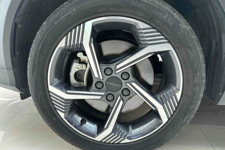 领克06 2020款 1.5T 劲Pro车身外观6001