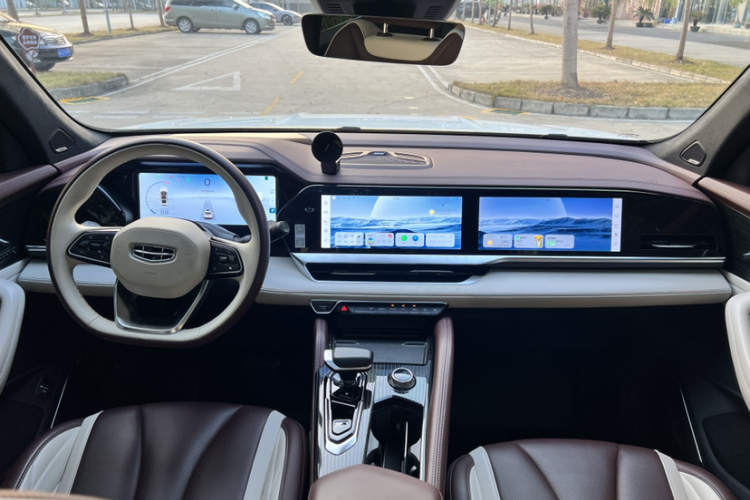 吉利汽车 星越L 2021款 2.0TD DCT EVO两驱智尊型中控内饰7001