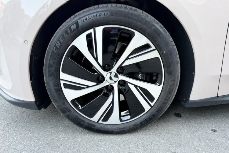 蔚来ET5 2022款 75kWh车身外观6004