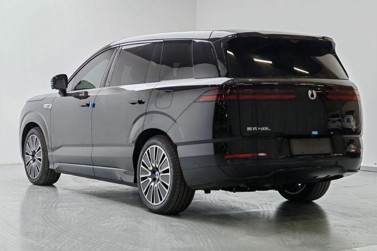 腾势N8L 2025款 旗舰型车身外观6005