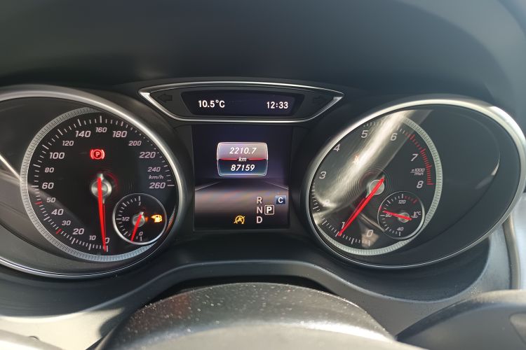 奔驰CLA 2018款 CLA 220 4MATIC中控内饰15