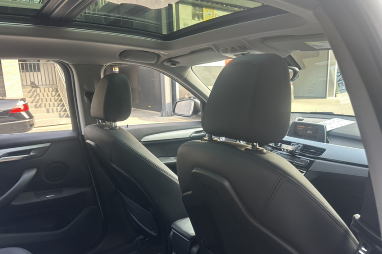 宝马X1 2019款 sDrive20Li 领先型中控内饰7007