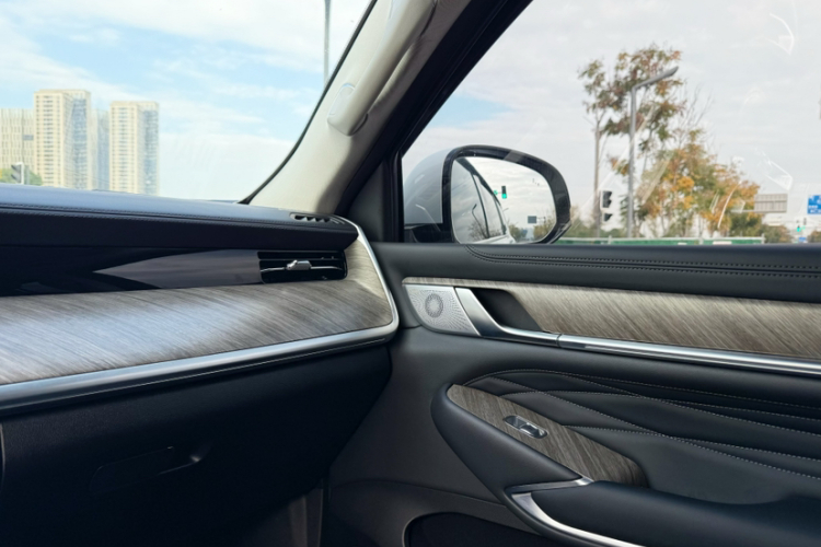 坦克500 2022款 3.0T 运动版 造境型 7座中控内饰7010