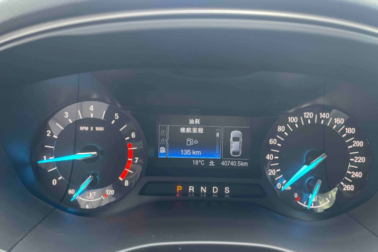 福特 蒙迪欧 2020款 EcoBoost 180 时尚型中控内饰15