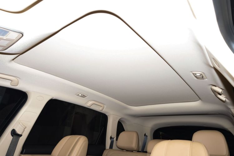 蓝电E5 PLUS 2025款 165km 长续航版PLUS 7座中控内饰7007