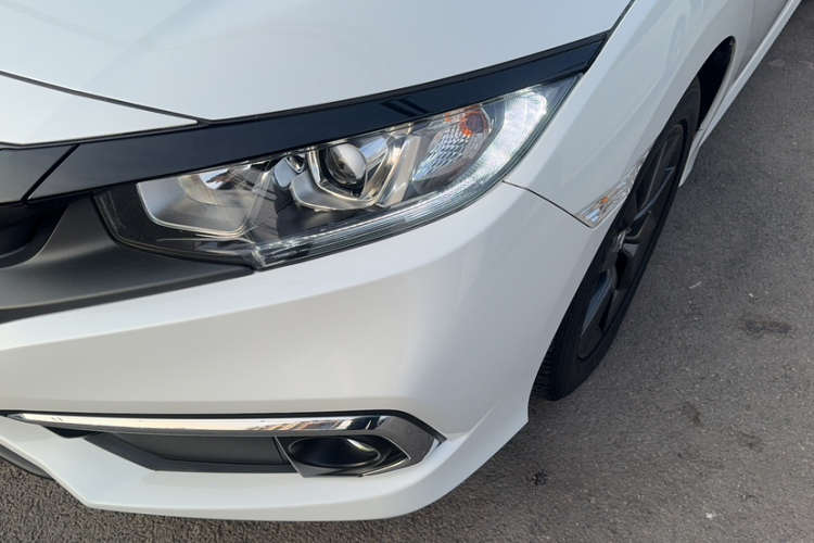 本田 思域 2019款 220TURBO CVT劲动版 国VI局部细节36