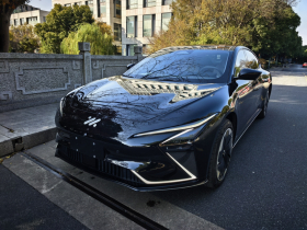 智己汽车 智己L7 2022款 Dynamic