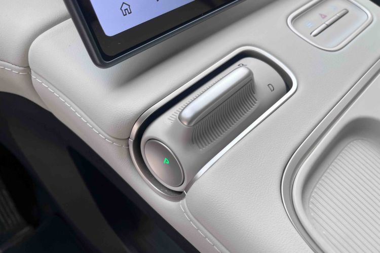 蔚来ES6 2024款 75kWh中控内饰7005