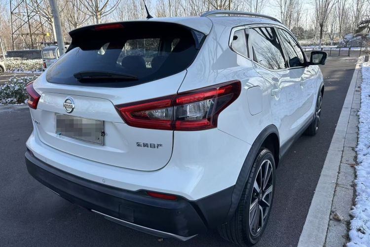 日产 逍客 2021款 2.0L CVT旗舰版车身外观6006