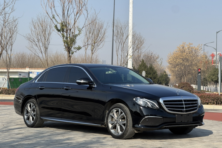 奔驰E级 2020款 E 300 L 运动豪华型车身外观6004
