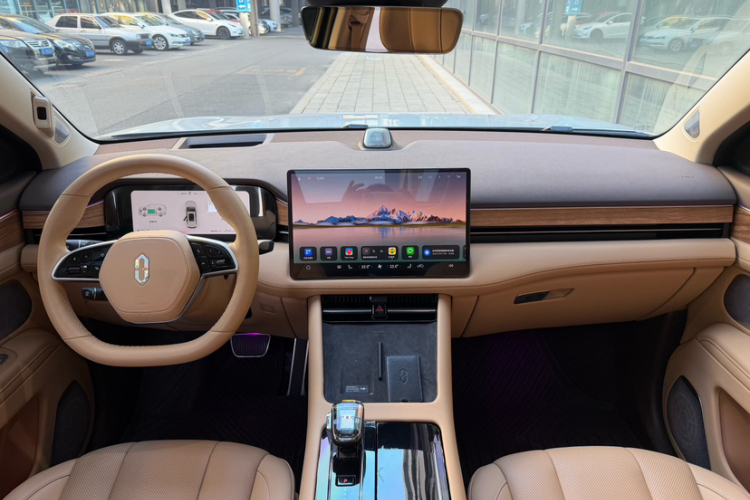 鸿蒙智行 问界M7 2024款 1.5T 四驱Plus版 5座中控内饰7001