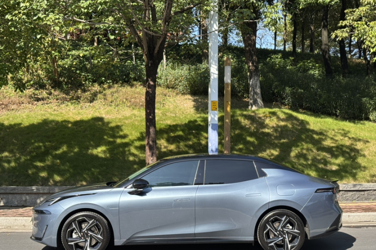 领克07 2024款 EM-P 126长续航 Ultra车身外观6005