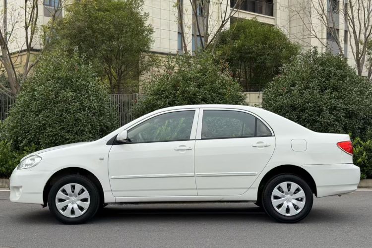 丰田 花冠 2011款 1.6L 自动经典版车身外观6003