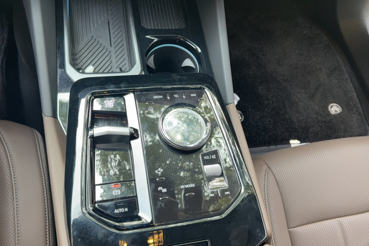 宝马5系 2024款 525Li 豪华套装局部细节18