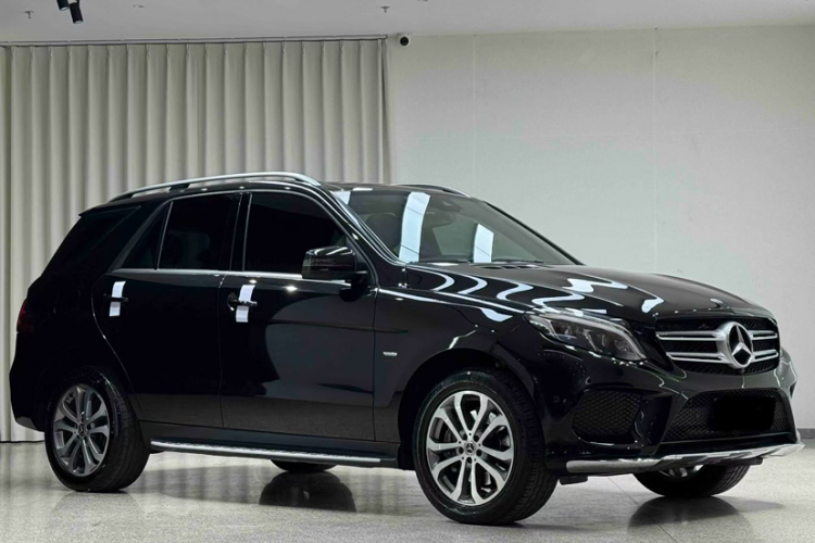 奔驰GLE 2019款 GLE 320 4MATIC 动感型臻藏版车身外观6002