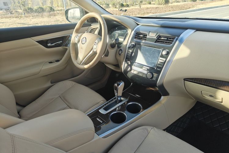 日产 天籁 2013款 2.5L XL领先版中控内饰7010