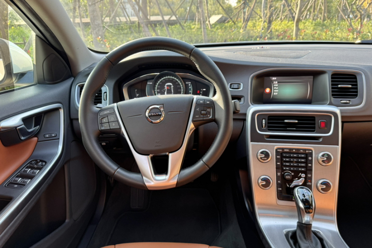 沃尔沃S60 2019款 S60L T5 智远版局部细节13