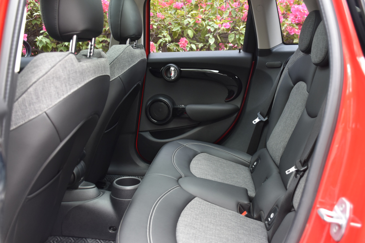 MINI 2019款 1.5T COOPER 经典派 五门版中控内饰7008