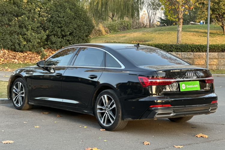 奥迪A6L 2021款 40 TFSI 豪华动感型车身外观6001