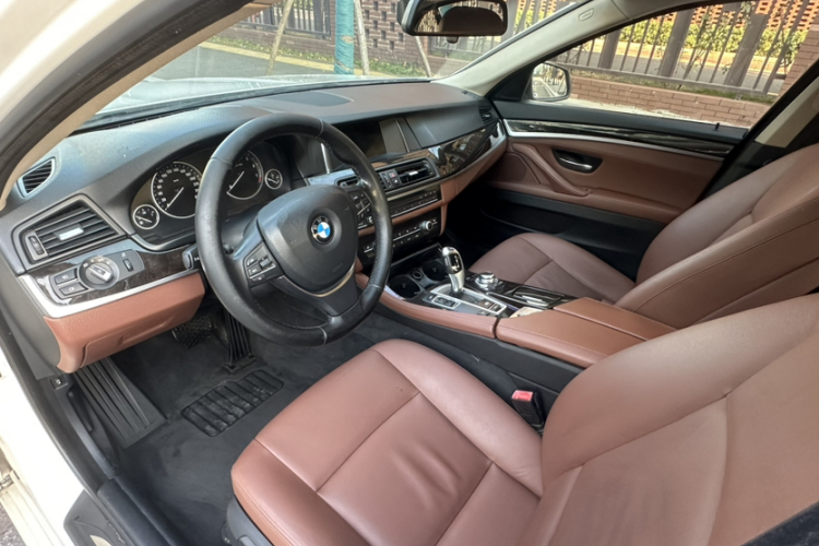 宝马5系 2017款 525Li 领先型中控内饰7003