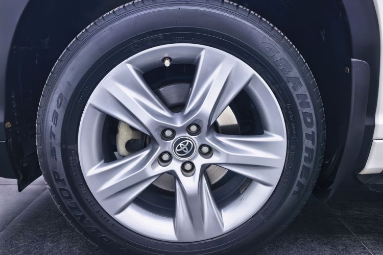 丰田 汉兰达 2015款 2.0T 四驱豪华版 7座车身外观6005