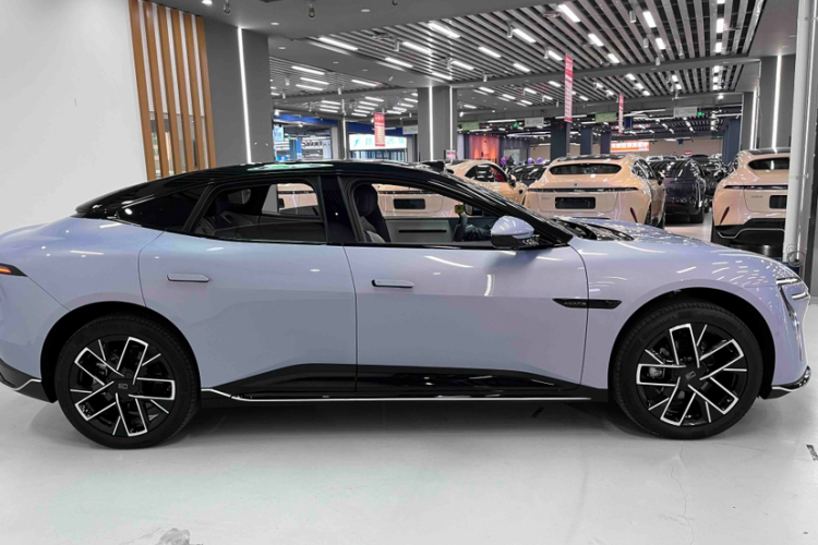 阿维塔06 2025款 Max纯电版车身外观6007