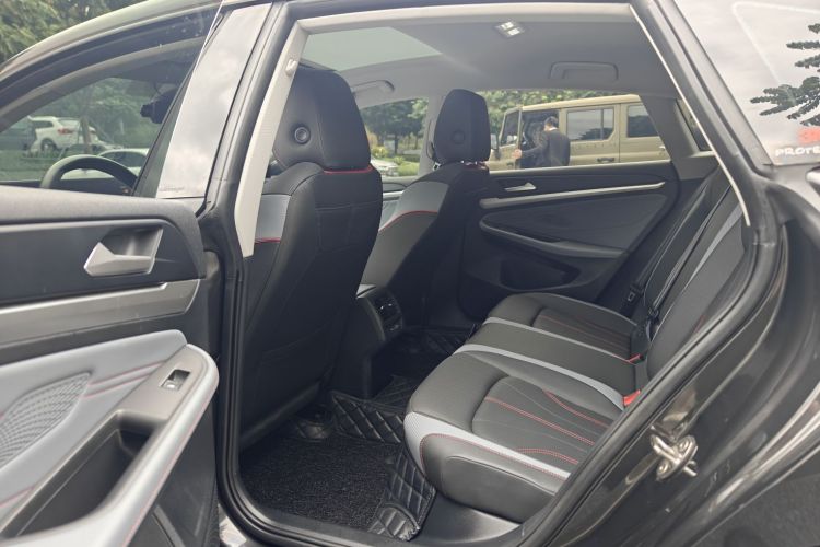 大众 2024款 凌渡L 280TSI DSG炫辣版中控内饰7002