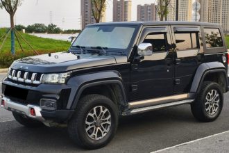 北京BJ40 2023款 2.0T 自动四驱城市猎人版侠客型