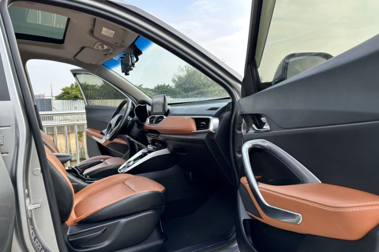 宝骏510 2017款 1.5L 自动豪华型中控内饰7009