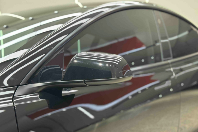 特斯拉 Model 3 2022款 后轮驱动版局部细节9012