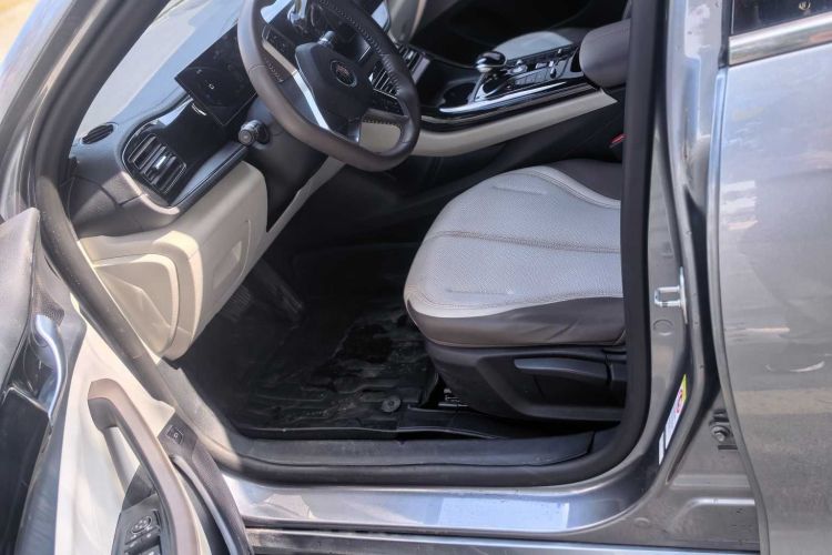 比亚迪 秦PLUS 2023款 冠军版 DM-i 55KM领先型局部细节19