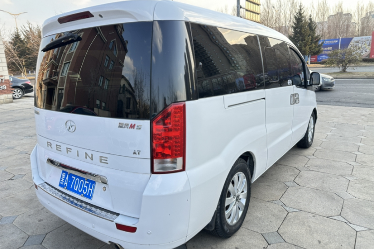 江汽集团 瑞风M5 2016款 2.0T 汽油自动公务版车身外观6004