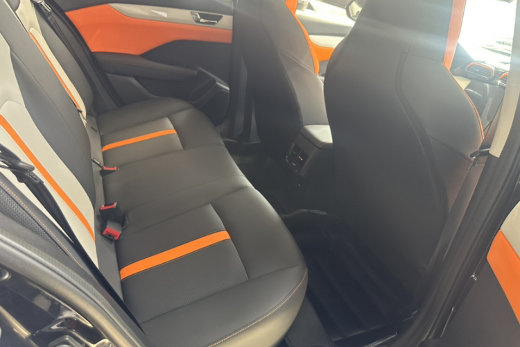 东风风神 奕炫 2023款 马赫版 1.5L 自动追影版中控内饰7009