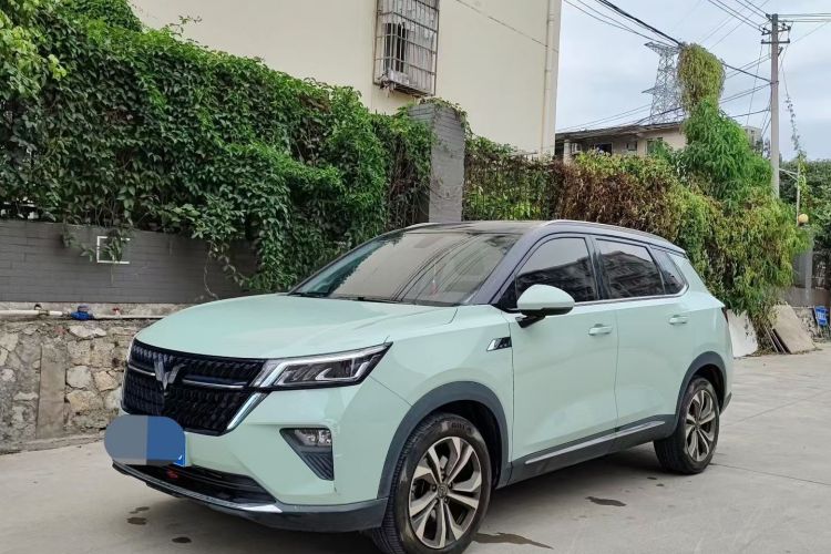 五菱汽车 五菱星辰 2021款 1.5T CVT星辉版车身外观1