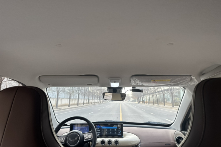 五菱汽车 五菱缤果 2023款 203km 轻享款中控内饰7005