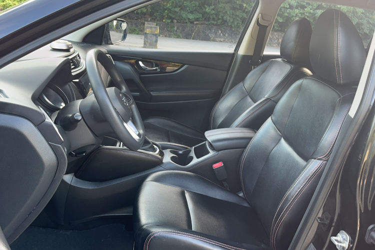 日产 逍客 2019款 2.0L CVT智享版中控内饰7001