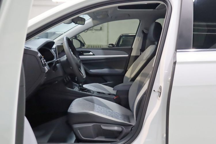 大众 朗逸 2024款 1.5L 自动满逸版中控内饰7005