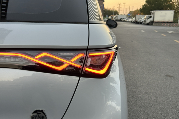 比亚迪 海豚 2021款 405km 时尚版车身外观6001