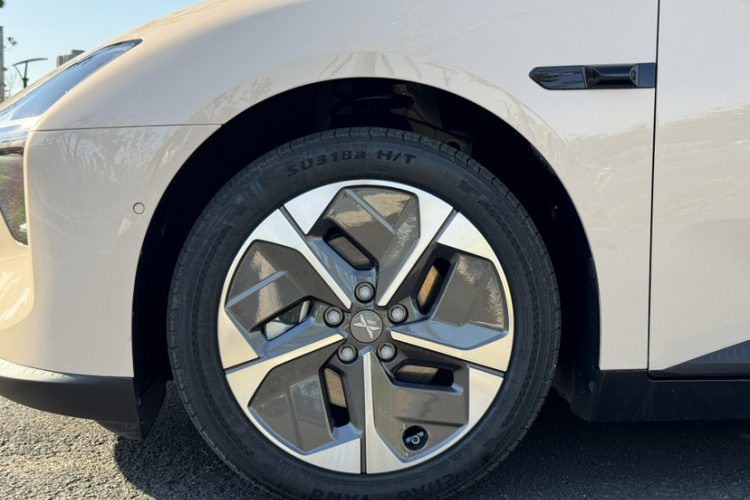 小鹏MONA M03 2024款 620 超长续航车身外观6003