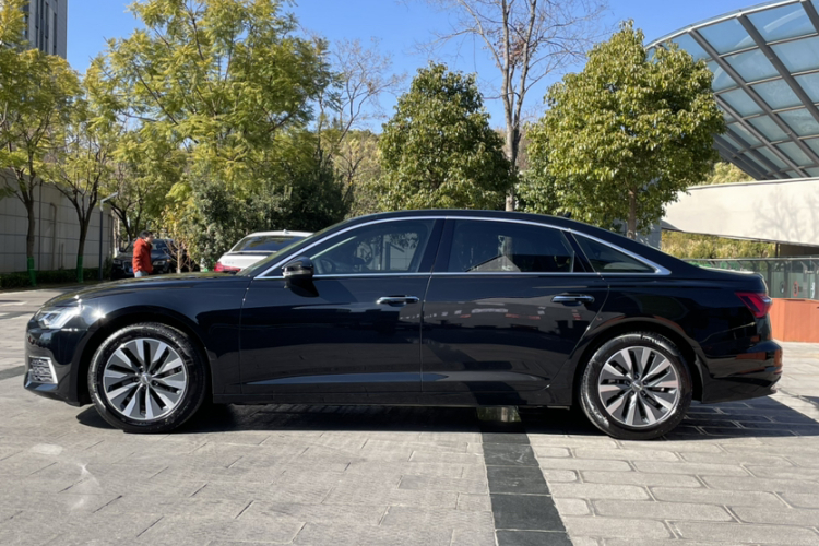 奥迪A6L 2020款 45 TFSI 臻选致雅型车身外观6007