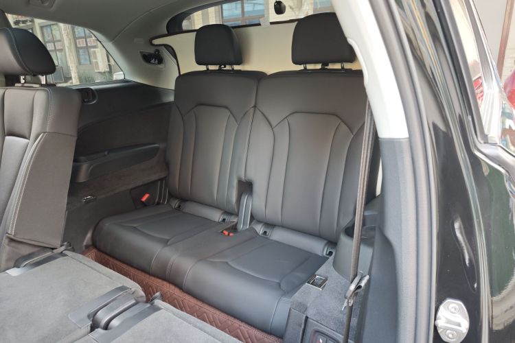 奥迪Q7 2024款 45 TFSI quattro S line运动型中控内饰7007