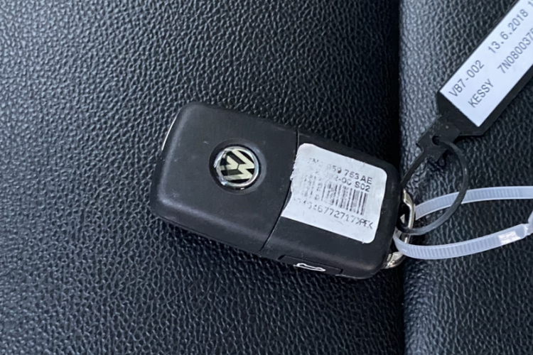 大众 夏朗 2018款 改款 380TSI 舒享型 7座中控内饰7004