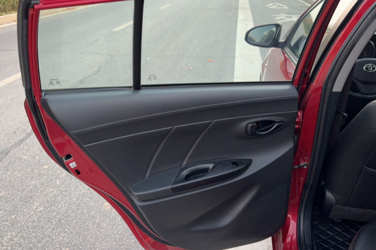 丰田 YARiS L 致炫 2020款 1.5L CVT领先版中控内饰7003