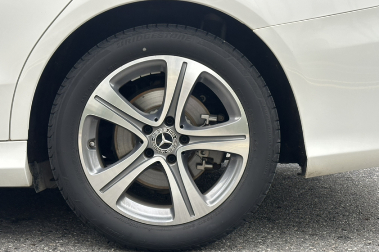 奔驰C级 2020款 改款 C 260 L 运动版车身外观6010